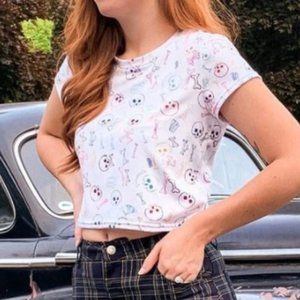 Delectable Nightmares - Cute white skull crop top